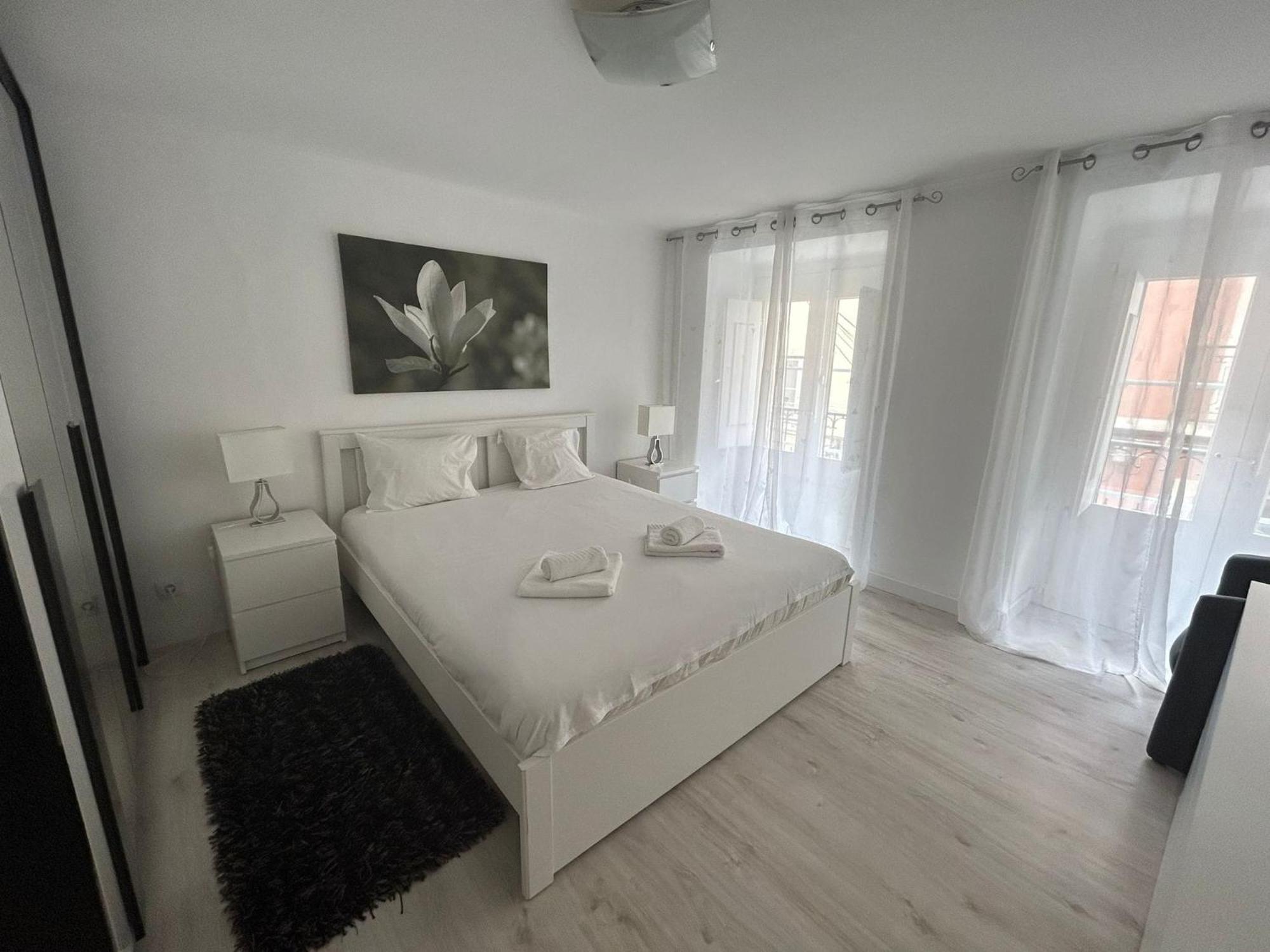 Typical Bica Apartment Lisbon Exterior photo